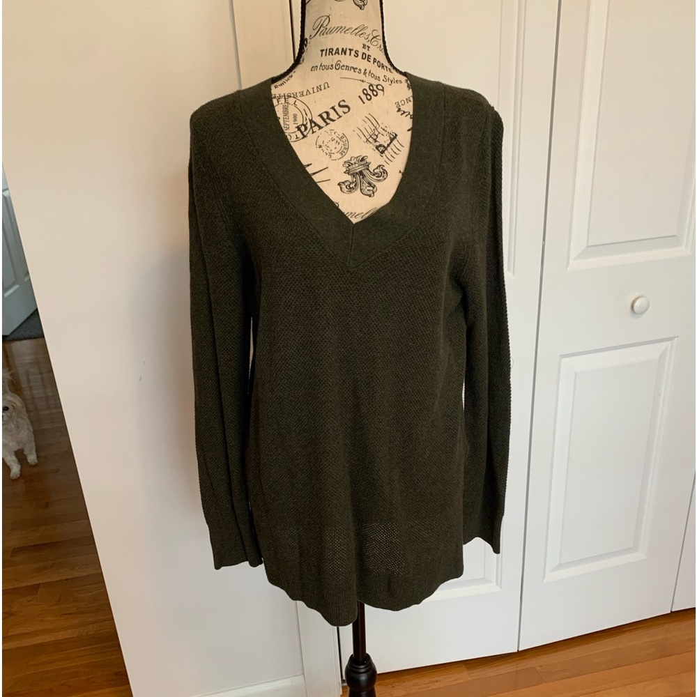 NWOT - Gap Sweater